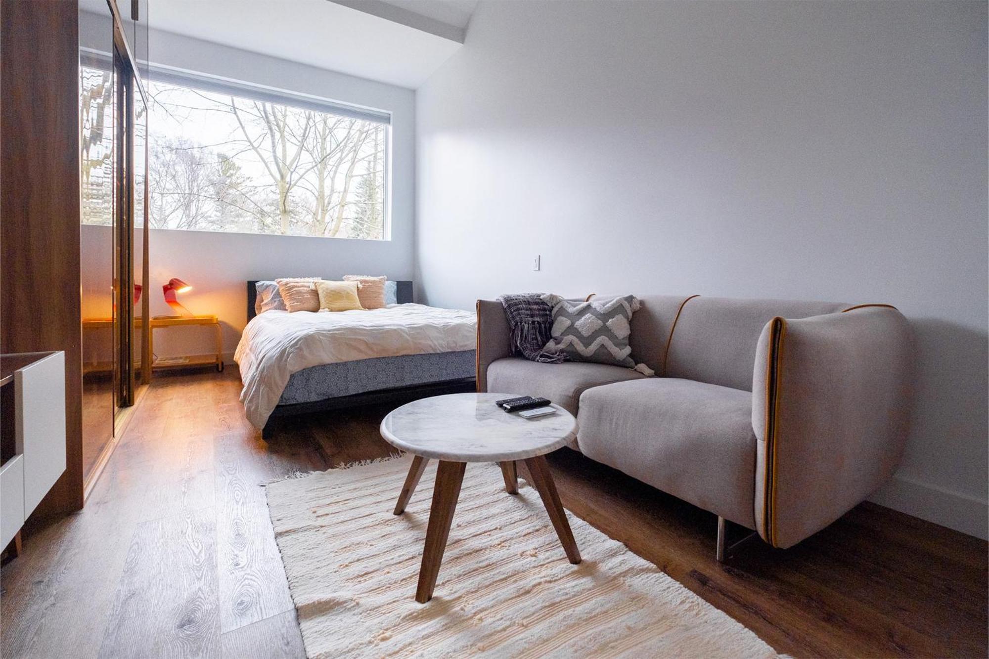 Queen Loft In Nature โตรอนโต ภายนอก รูปภาพ